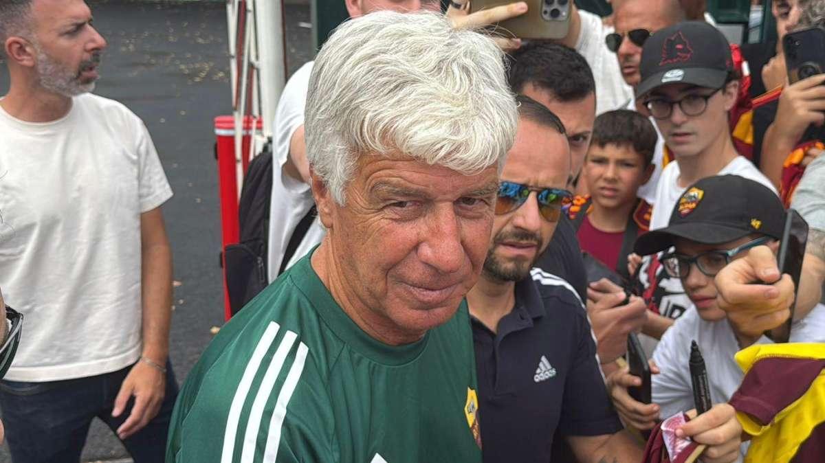 Massara e Gasperini i più osannati. In campo subito alcune novità