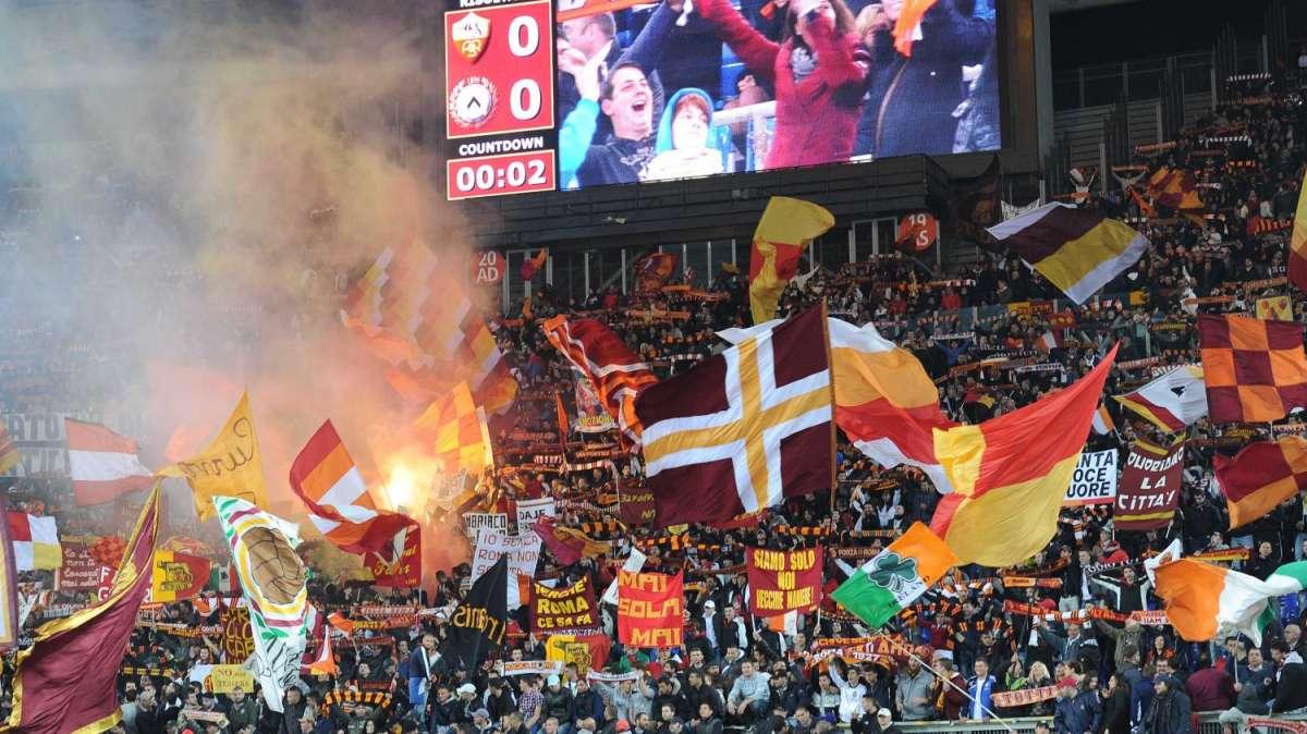 Roma - Fiorentina 1974: match - point di Penzo. Fa il suo debutto l'inno "Roma Roma Roma"