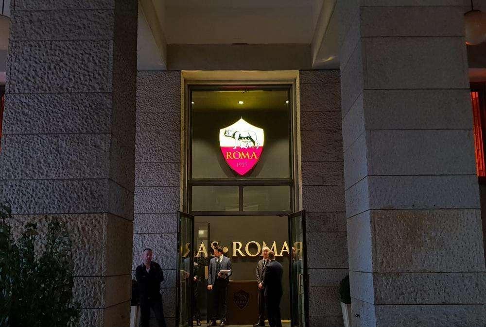 Calvo: "Lo Schalke 04 incassa dal settore commerciale il triplo della Roma, c'è molto da recuperare. La Nike ha avuto la fortuna di siglare l'accordo in un momento difficile per noi"