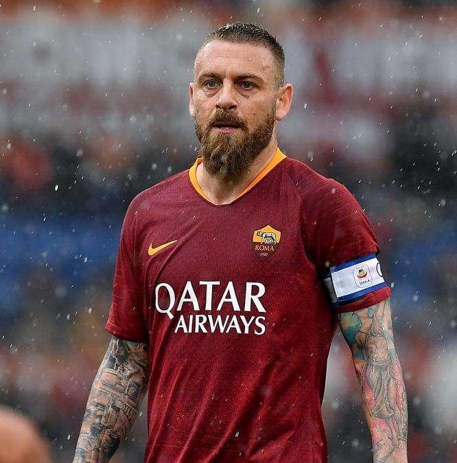 Oggi alle 12:45 De Rossi farà chiarezza sul proprio futuro