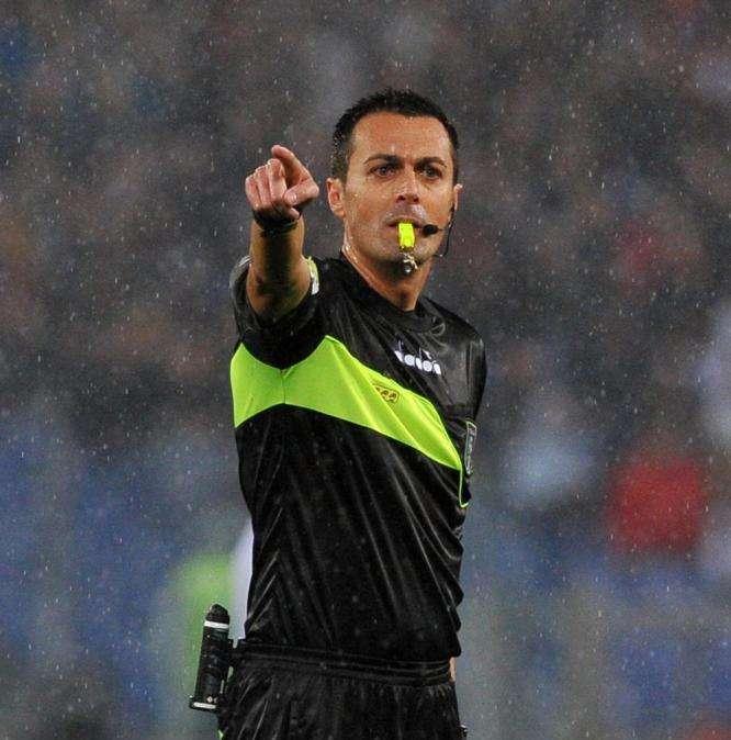 L'arbitro - Torna Di Bello dopo le polemiche contro il Torino. Nell'unico precedente col Cagliari decisivo fu Ünder. Rossoblu mai vittoriosi in casa