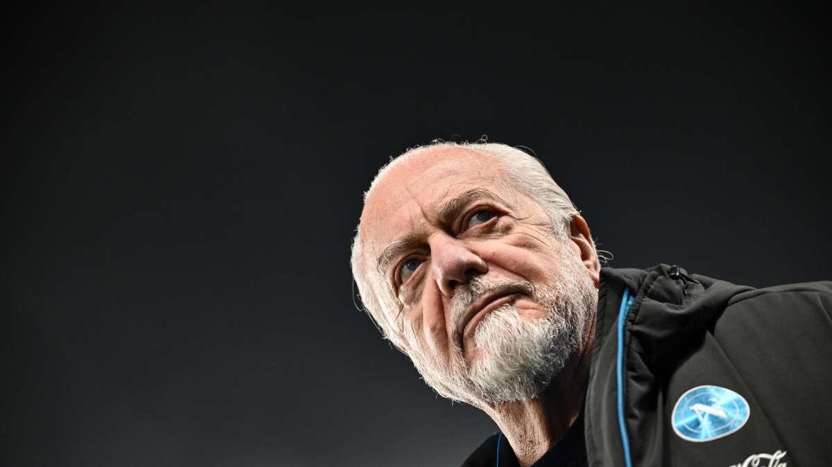 Napoli - De Laurentiis furioso, il mercato non si sblocca per il mancato sì delle big