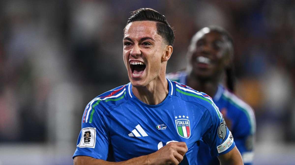 Calciomercato Roma - Raspadori ha dato l'ok ai suoi agenti per tornare in Serie A: duello tra i giallorossi e la Lazio 