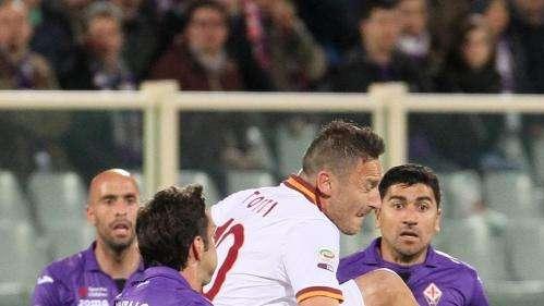 Twitter Fiorentina per Totti: "Una bandiera da rispettare come avversario e come uomo"