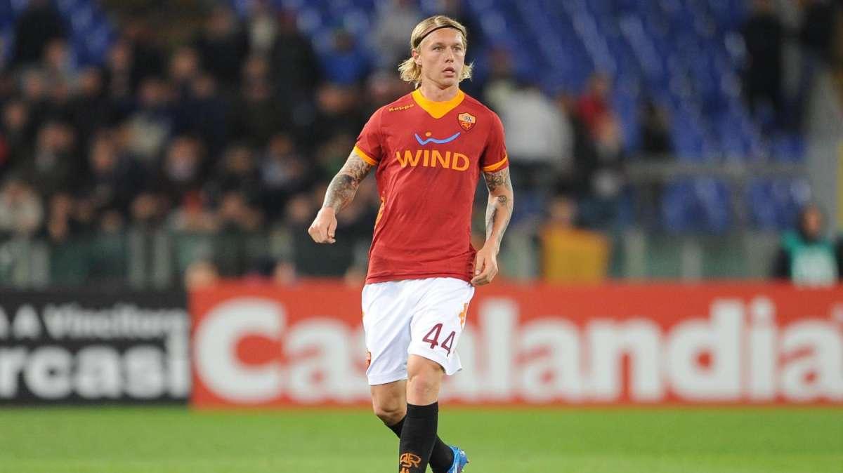 Kjaer su Twitter: "Contento di essermi allenato"