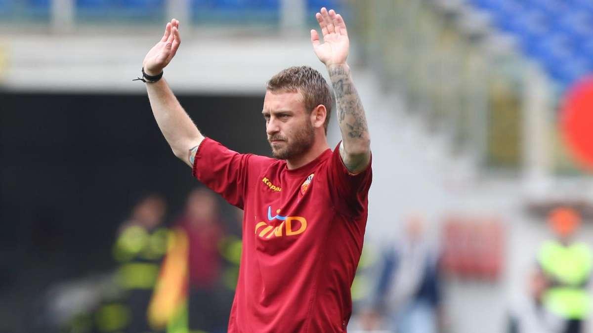 De Rossi: "Andare via? Ci ho pensato, ma non sarei felice lontano da Roma"