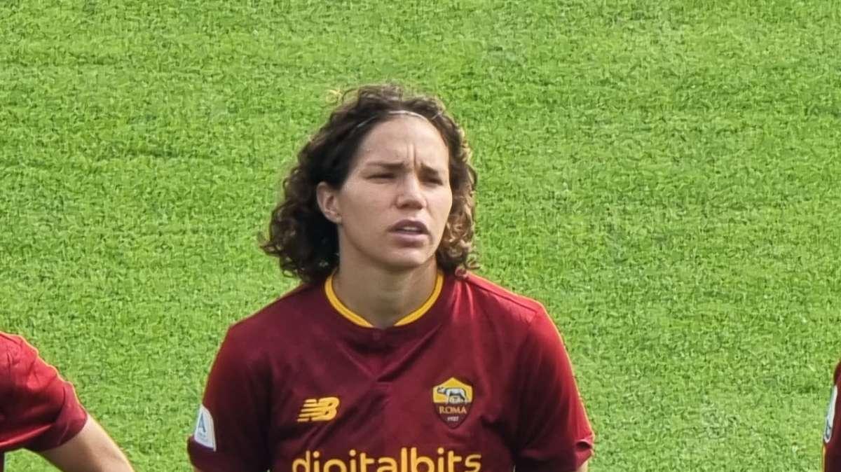 Roma Femminile, Linari: "Siamo contente di giocare la Champions all'Olimpico, onoreremo i quarti di finale. Non sarà facile contro la Fiorentina"