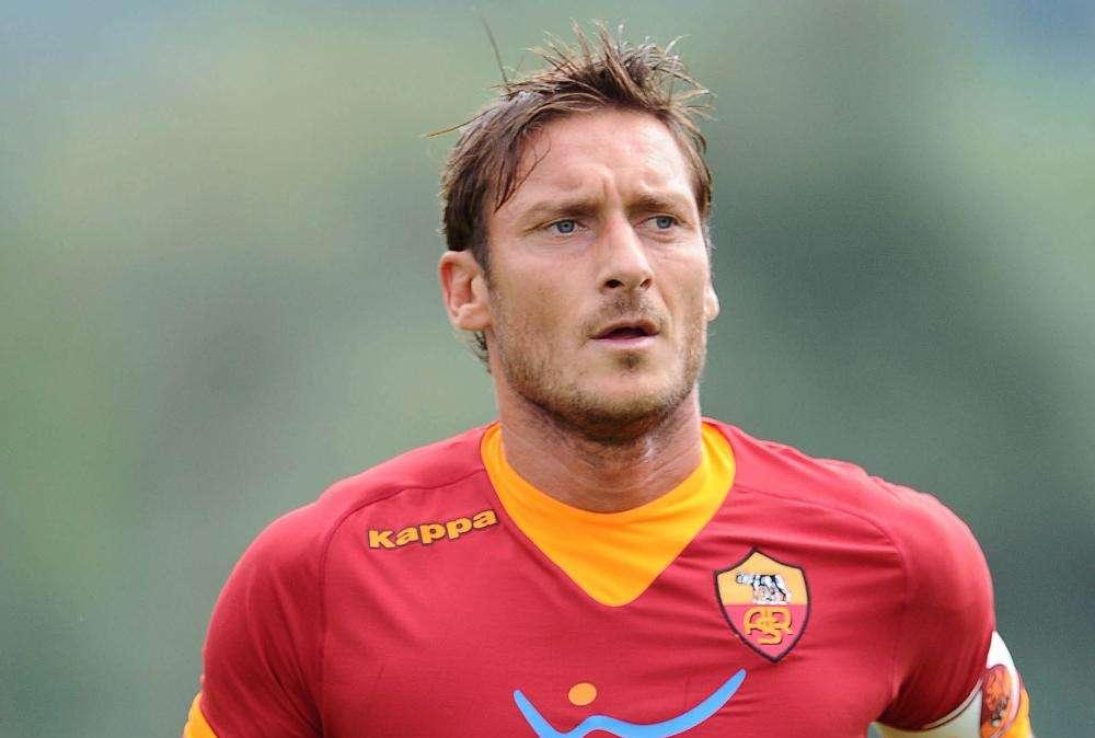Totti sul suo sito: "Forza, Antonio!"