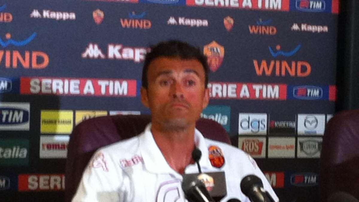 Conferenza Luis Enrique: "Totti è speciale, unico. Volevo che Borriello rimanesse. La società ci ha dato ottimi giocatori"