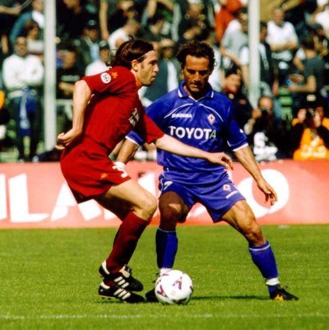Calcio e solidarietà: ex di Roma e Lazio domani in campo per l'acqua in Africa