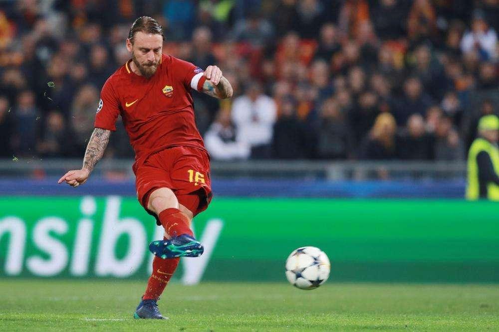 Accadde oggi - De Rossi tra i top 100 al mondo. Lippi: "Totti il più grande degli ultimi 20 anni"