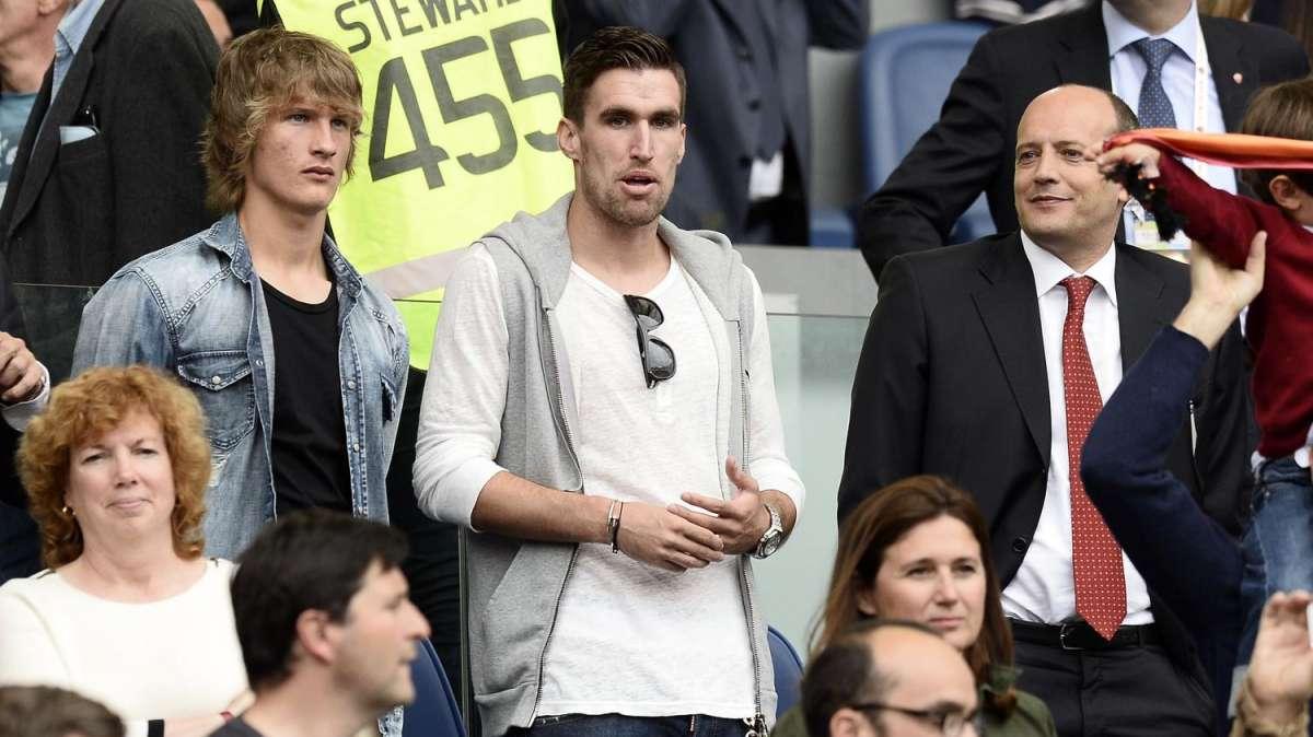 Facebook AS Roma - Kevin Strootman al lavoro a Boston. FOTO!