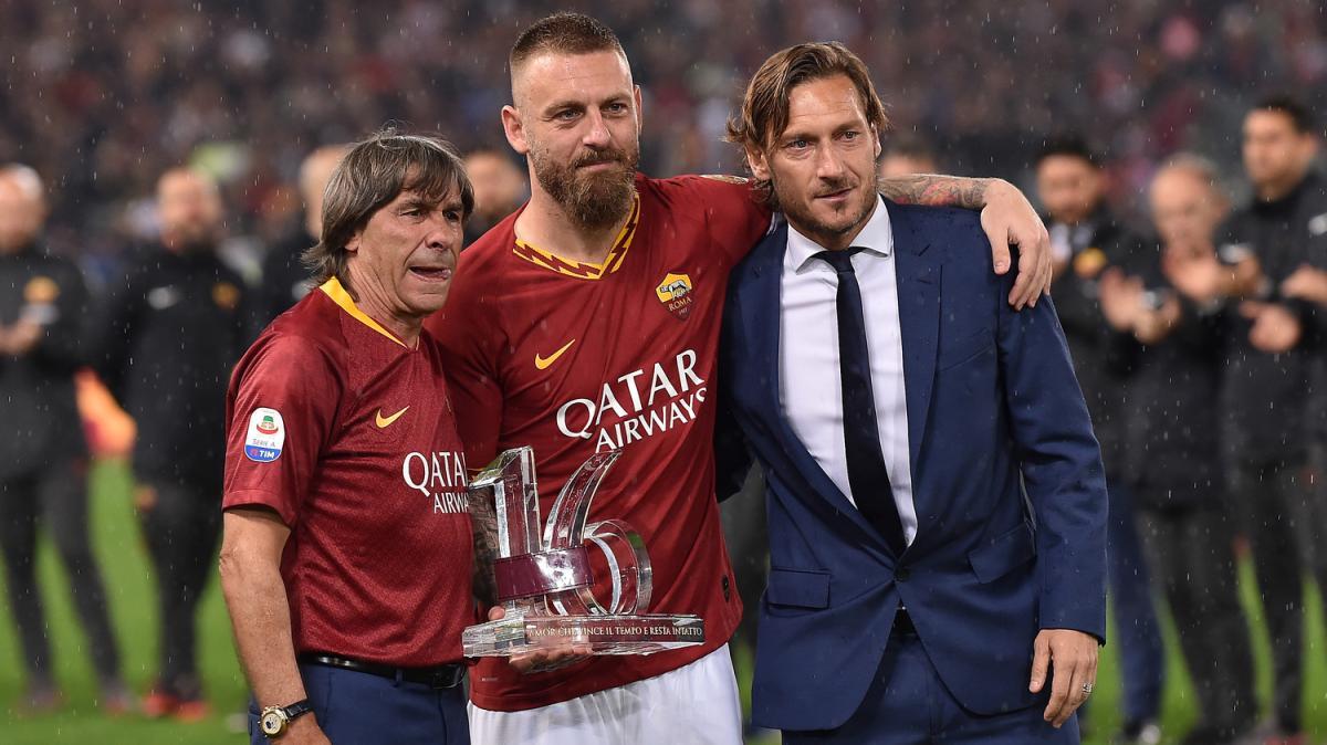 Accadde oggi - Festa della Roma, migliaia di tifosi in centro. L'ultima partita di De Rossi con la maglia della Roma
