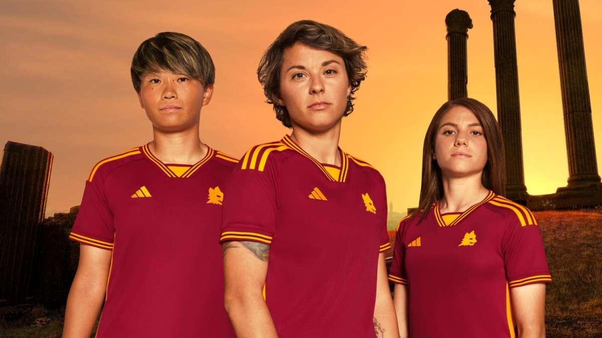 Roma Femminile, la nuova maglia Adidas con tanto di scudetto. VIDEO!