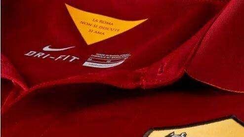 COMUNICATO AS ROMA: "Condanna verso i tifosi che hanno portato disonore al club. Le preghiere della società sono rivolte al tifoso del Liverpool ricoverato in ospedale"