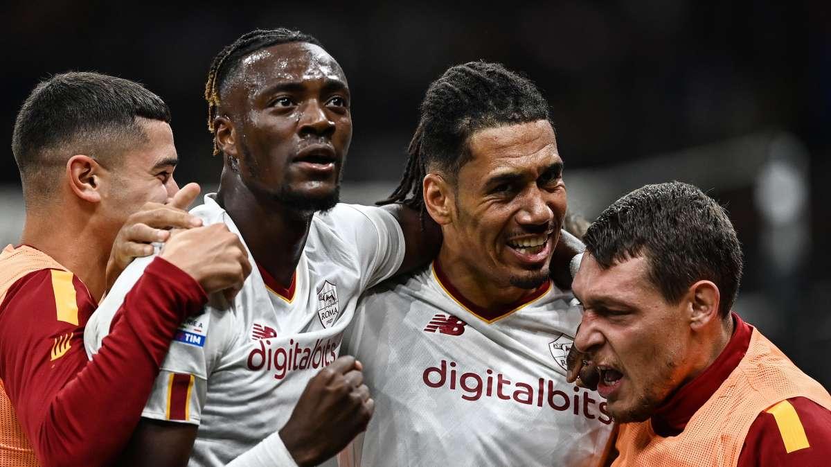 Ag. Smalling: "La Roma non ha un'opzione per il rinnovo"
