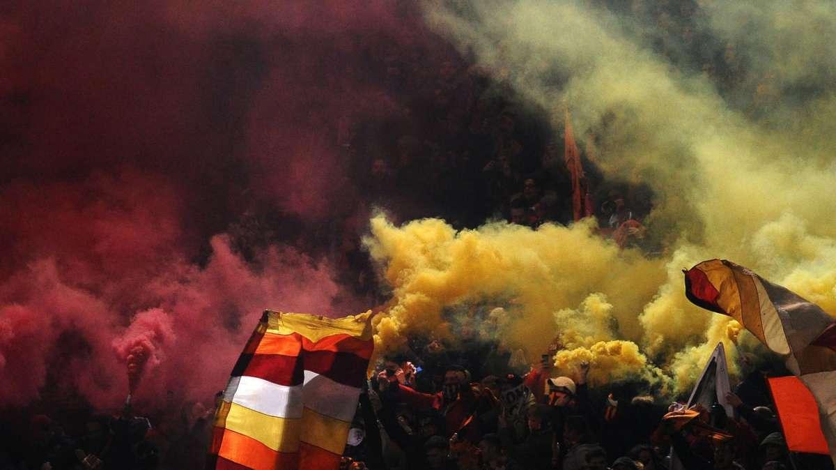 LA VOCE DELLA SERA - Totti in gruppo nel primo allenamento della settimana. Presto la newco per lo stadio. Il 23 luglio sfida col Liverpool