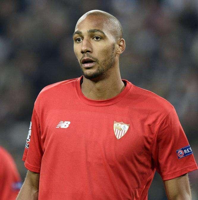 Per Nzonzi non si va oltre i 25 milioni, la volontà è di chiudere entro martedì ma c'è ancora distanza. Il giocatore in tribuna in Supercoppa