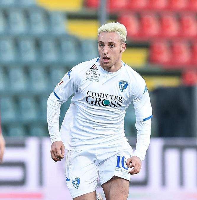 La Roma rinuncia alla recompra di Davide Frattesi: il giocatore rimane al Sassuolo