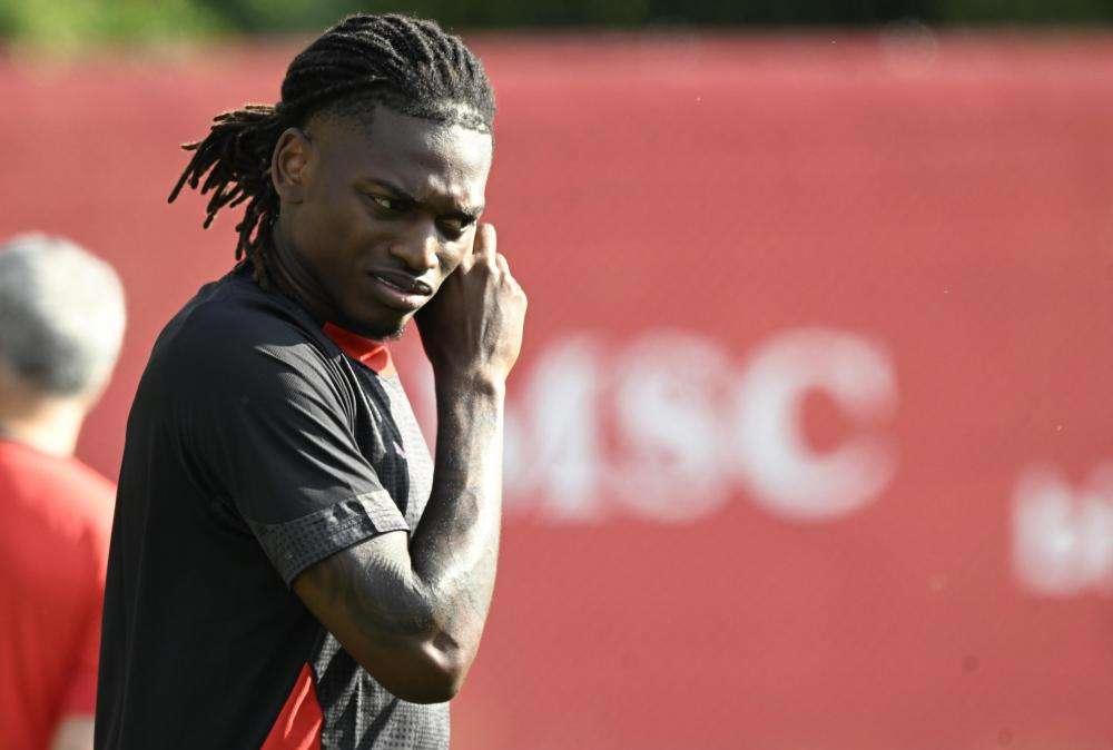 Milan, Leao: "Lavoro per tornare il prima possibile"