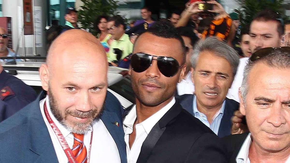 Twitter, Ashley Cole: "Felice di aver firmato con la Roma"