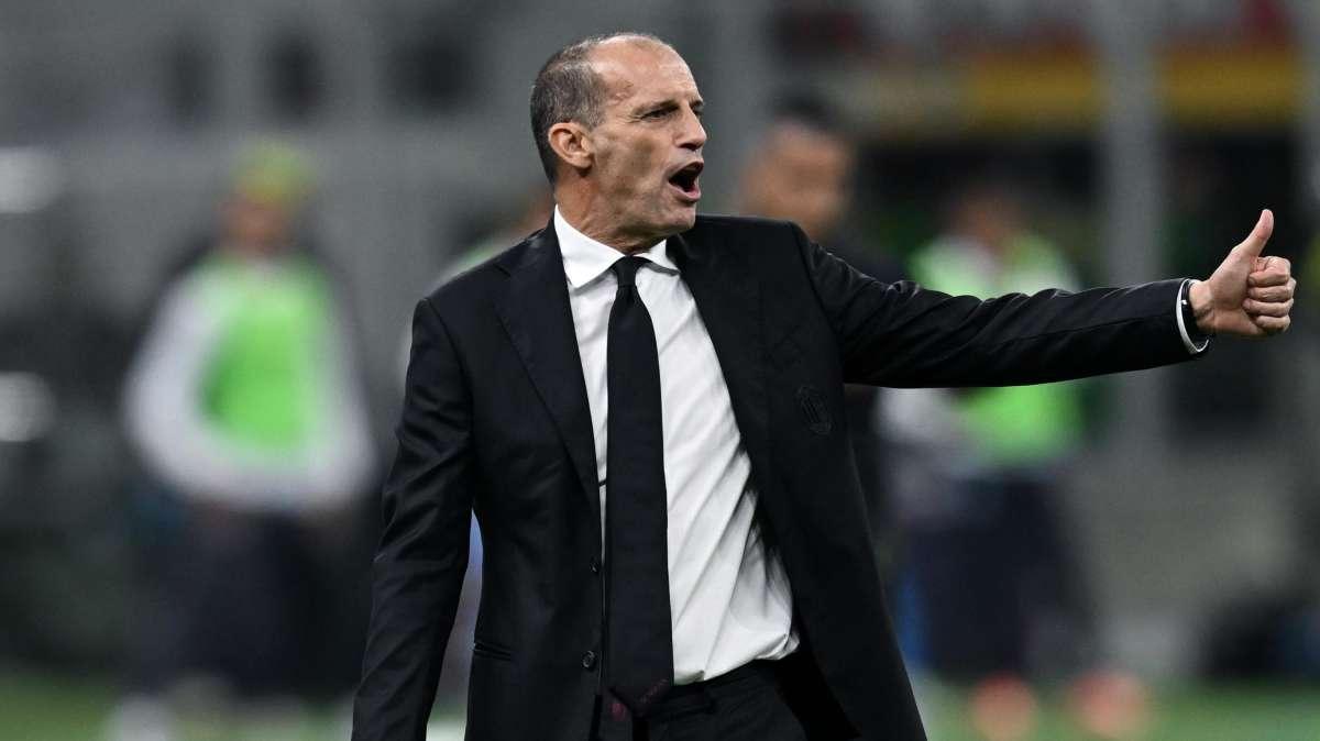 Juventus-Milan: omaggio dei tifosi bianconeri ad Allegri, cori per l'ex tecnico bianconero