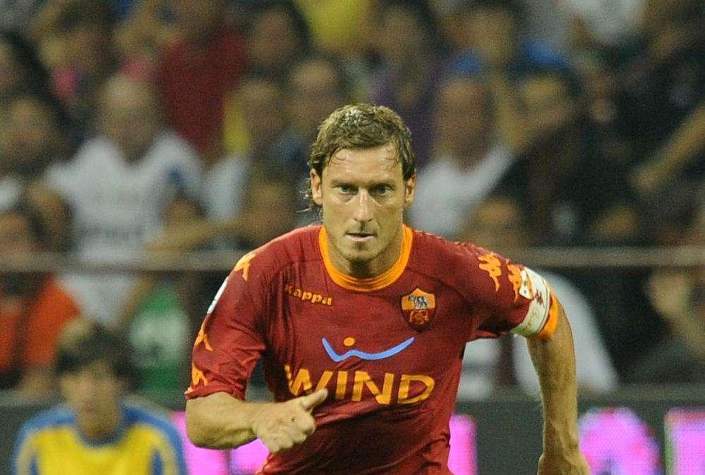 Totti: "Burdisso è fondamentale, ora la difesa è all'altezza dell'Inter"