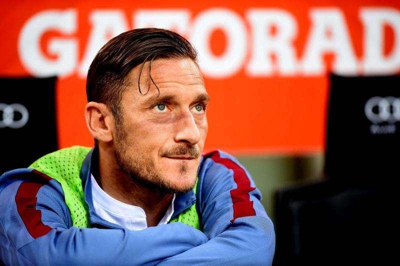 Barbara De Rossi: "Fa un bell'effetto che Totti continui a giocare"