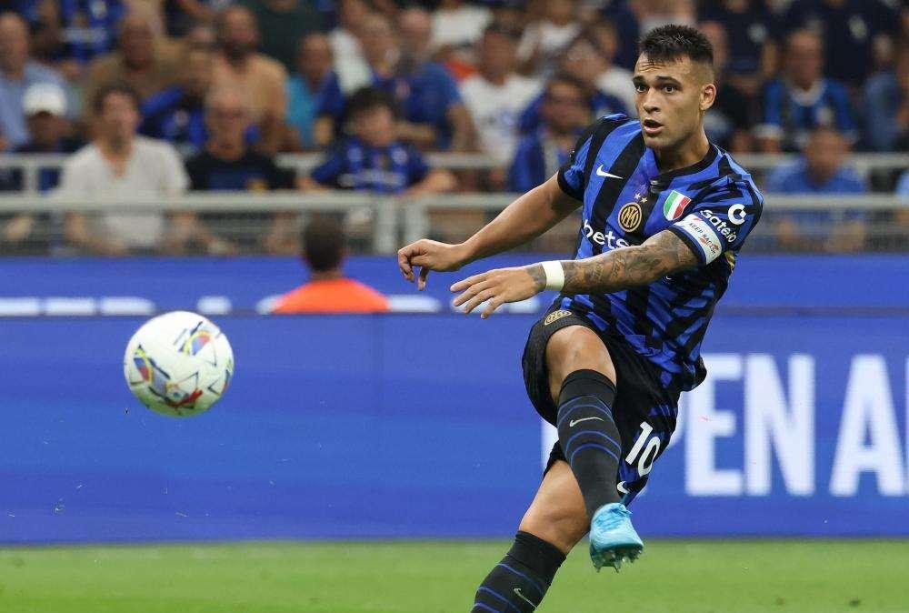 Inter, Lautaro "merito di essere in corsa per il Pallone d'oro"