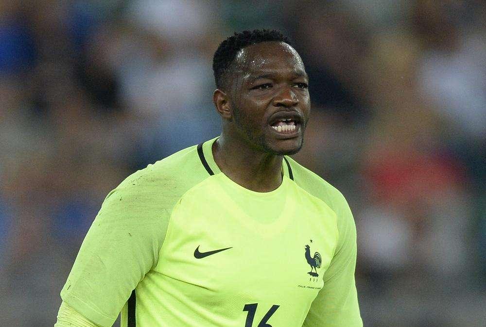 Ligue 1, il portiere Mandanda si ritira a 40 anni