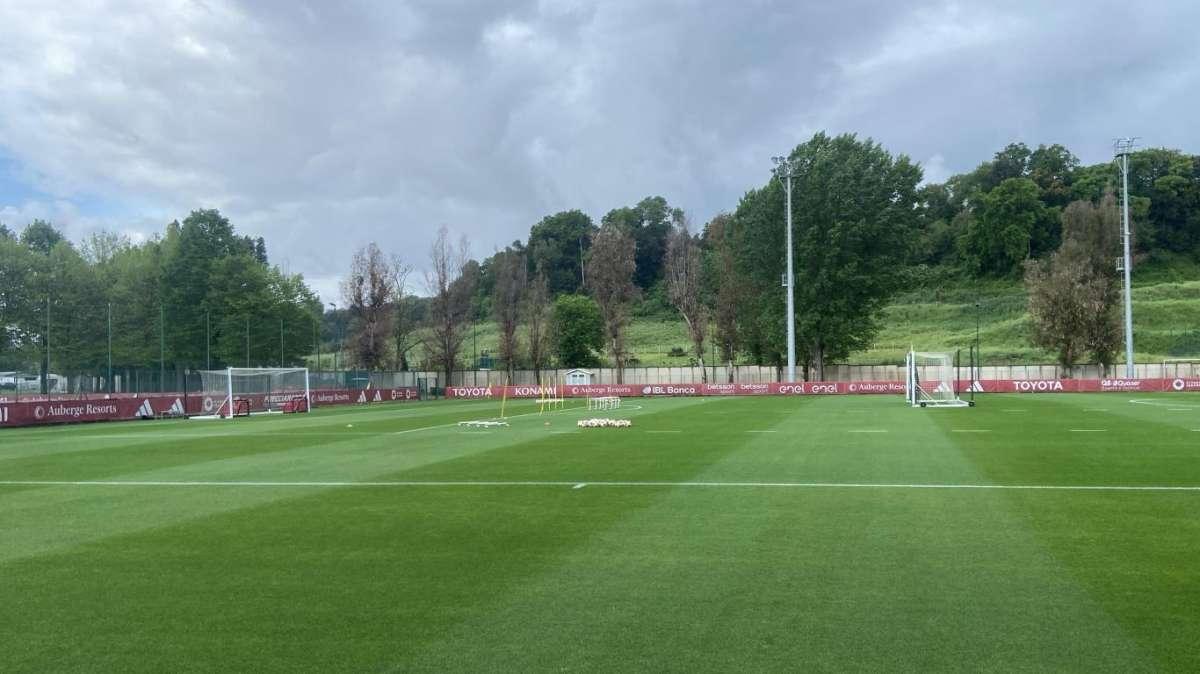 Al via la tournée in Inghilterra: la Roma scende in campo per il primo allenamento. VIDEO!