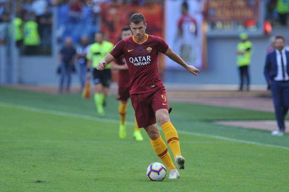 Bosnia, Dzeko: "Molto piacevole incontrare David Silva. Ci rivedremo più avanti in Champions League"