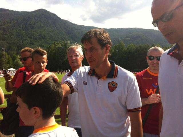 Rudi Garcia fa visita ai bambini dei Camp. FOTO! VIDEO!
