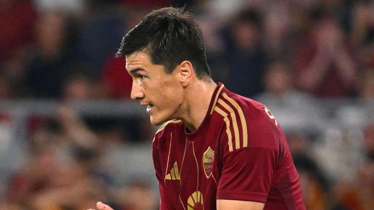 La Roma in Nazionale - Uzbekistan-Corea del Sud 1-0 , Shomurodov titolare per tutto il match