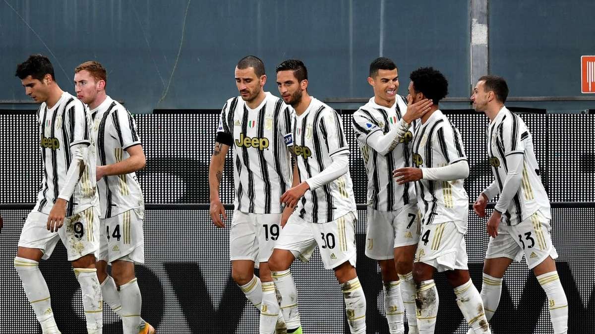 Cambio Campo - Dinoi: "Non c'è stato un interessamento dei bianconeri per Dzeko a gennaio. Smalling? Non peserà tanto la sua assenza, visto il rendimento di quest'anno"
