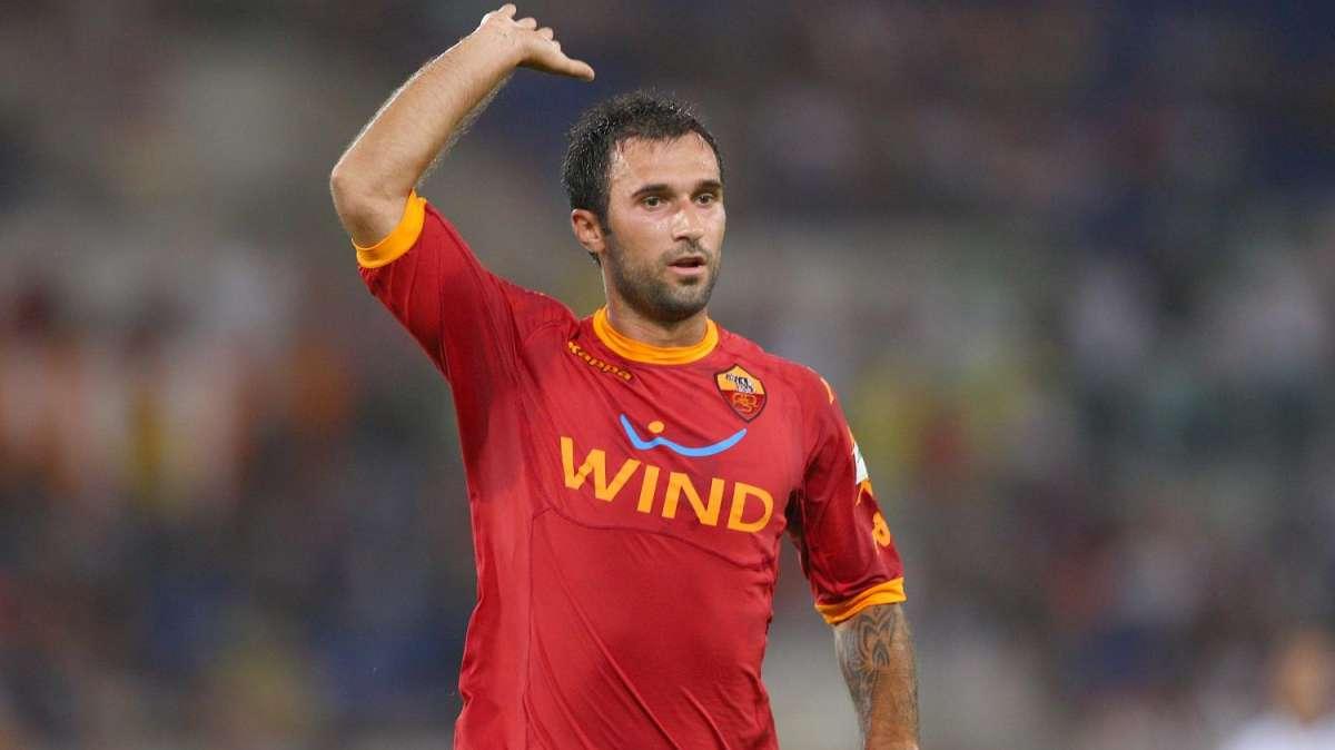Occhio a Ranieri. Vucinic, fischi ingrati...