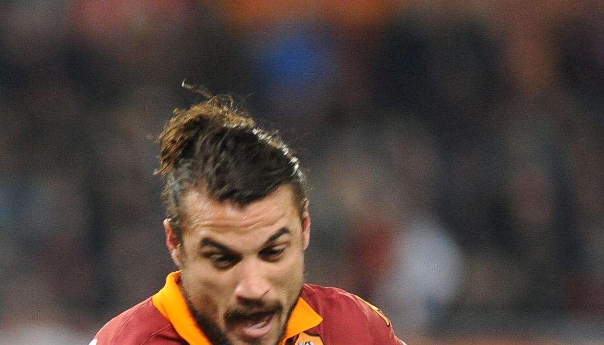 Virus intestinale per Osvaldo, raggiungerà i compagni a Roma