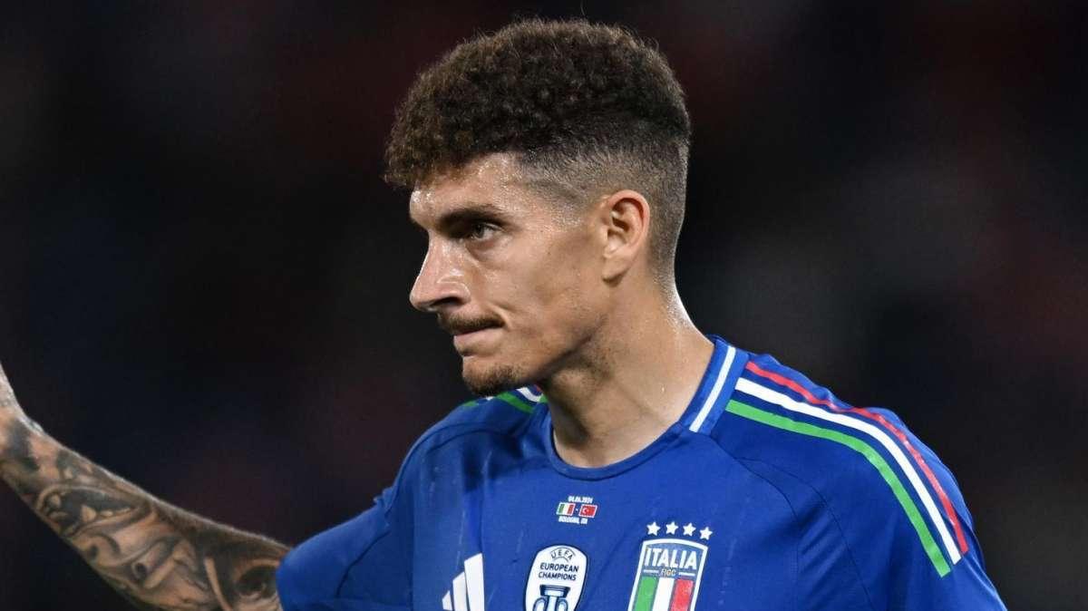 Napoli, previsto in giornata l'incontro con l'agente di Di Lorenzo. La Roma segue interessata