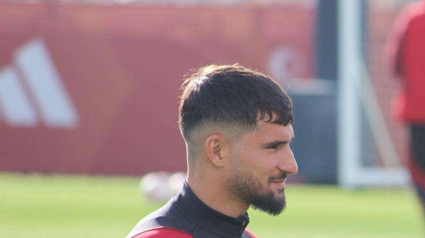Aouar voleva restare insieme a Ndicka, poi è tornato con la squadra: la ricostruzione
