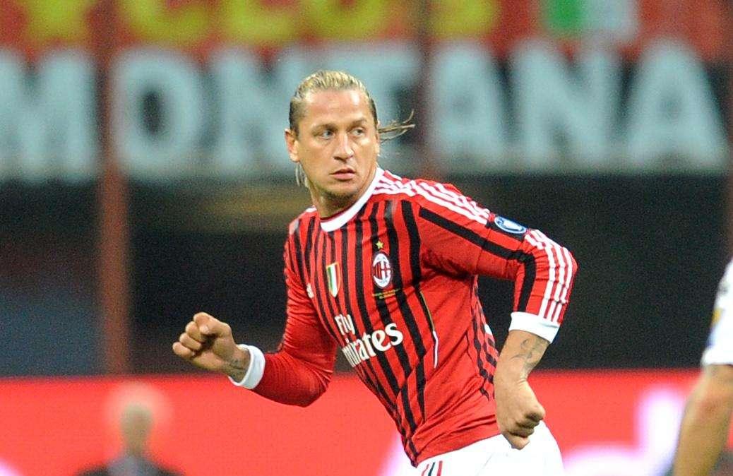 Mexes operato alla mano: fuori 2 settimane