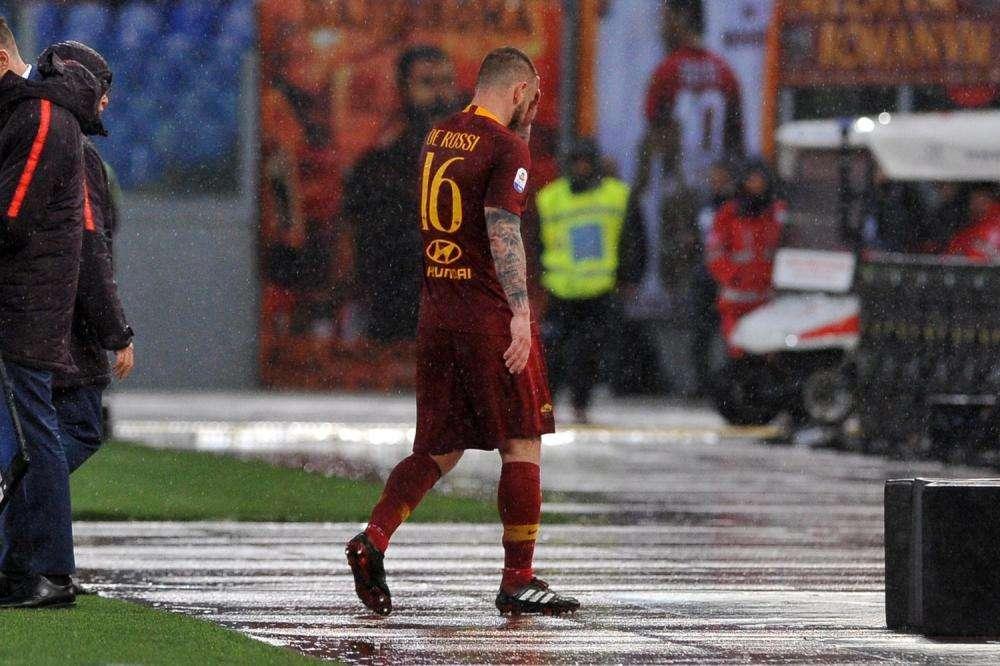 Esami strumentali per De Rossi: rischia un mese di stop 