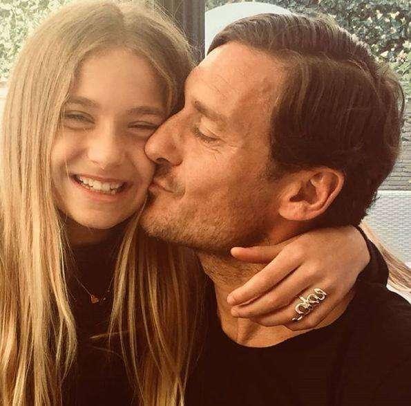 Totti fa gli auguri a Chanel: "11 anni passano in un momento, auguri amore mio!"