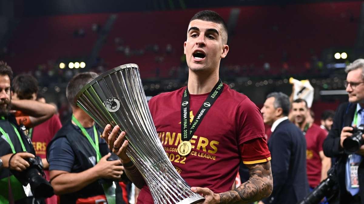 COMUNICATO AS ROMA - Mancini rinnova fino al 2027: "Aver costruito un legame così forte con la città è una soddisfazione immensa"