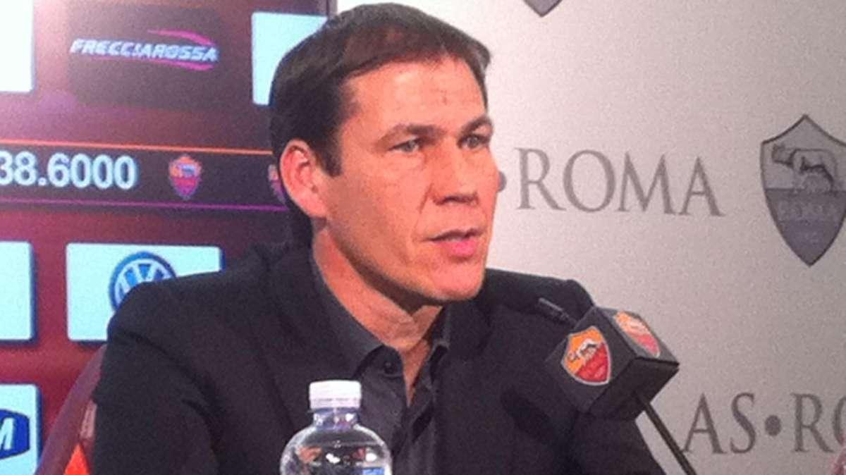 LA VOCE DELLA SERA - Trigoria, Garcia mischia le carte. Garcia: "Juve-Roma non sarà decisiva". Ag. Iturbe: "Roma destinazione gradita"