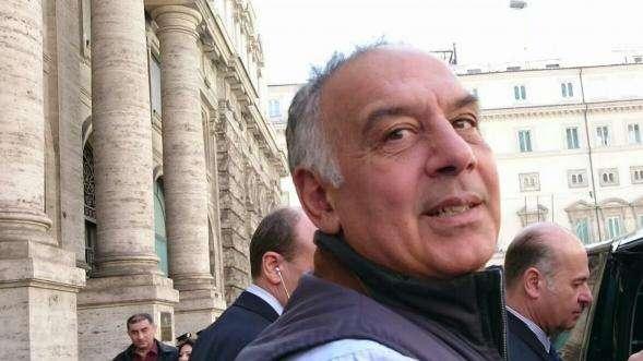 LA VOCE DELLA SERA - Pallotta: "A Roma tendenza a inventare le notizie. Contento di Di Francesco". Trigoria, corsa sul campo per Emerson. Pairetto arbitrerà la sfida contro l'Hellas