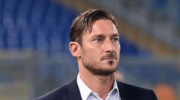 Twitter, Totti con Kaladze: "Grazie per l'invito, un piacere rivederti". FOTO!
