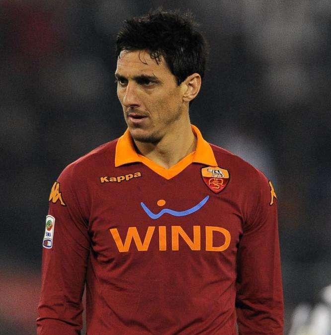 Burdisso: "La Roma il punto più alto della mia carriera. La maglia giallorossa mi ha dato dei brividi incredibili"