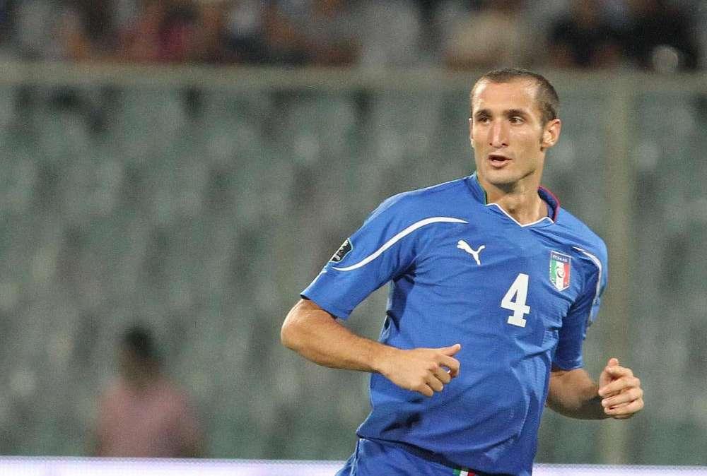Chiellini: "Favorevole ad un ritorno di Totti in azzurro, è un'icona"