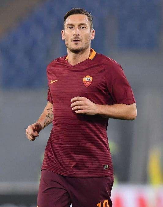 Twitter, Totti: "Il mio pensiero ai ragazzi della Chapecoense"