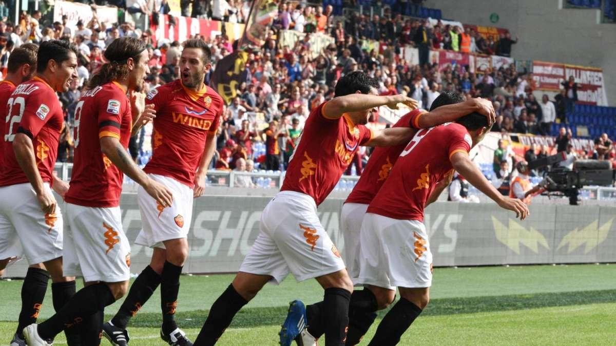 LA VOCE DELLA SERA: Lutto nel mondo dello sport: addio a Simoncelli. Roma-Palermo 1 a 0, ottimo esordio di Lamela. Giallorossi vittoriosi anche con le giovanili